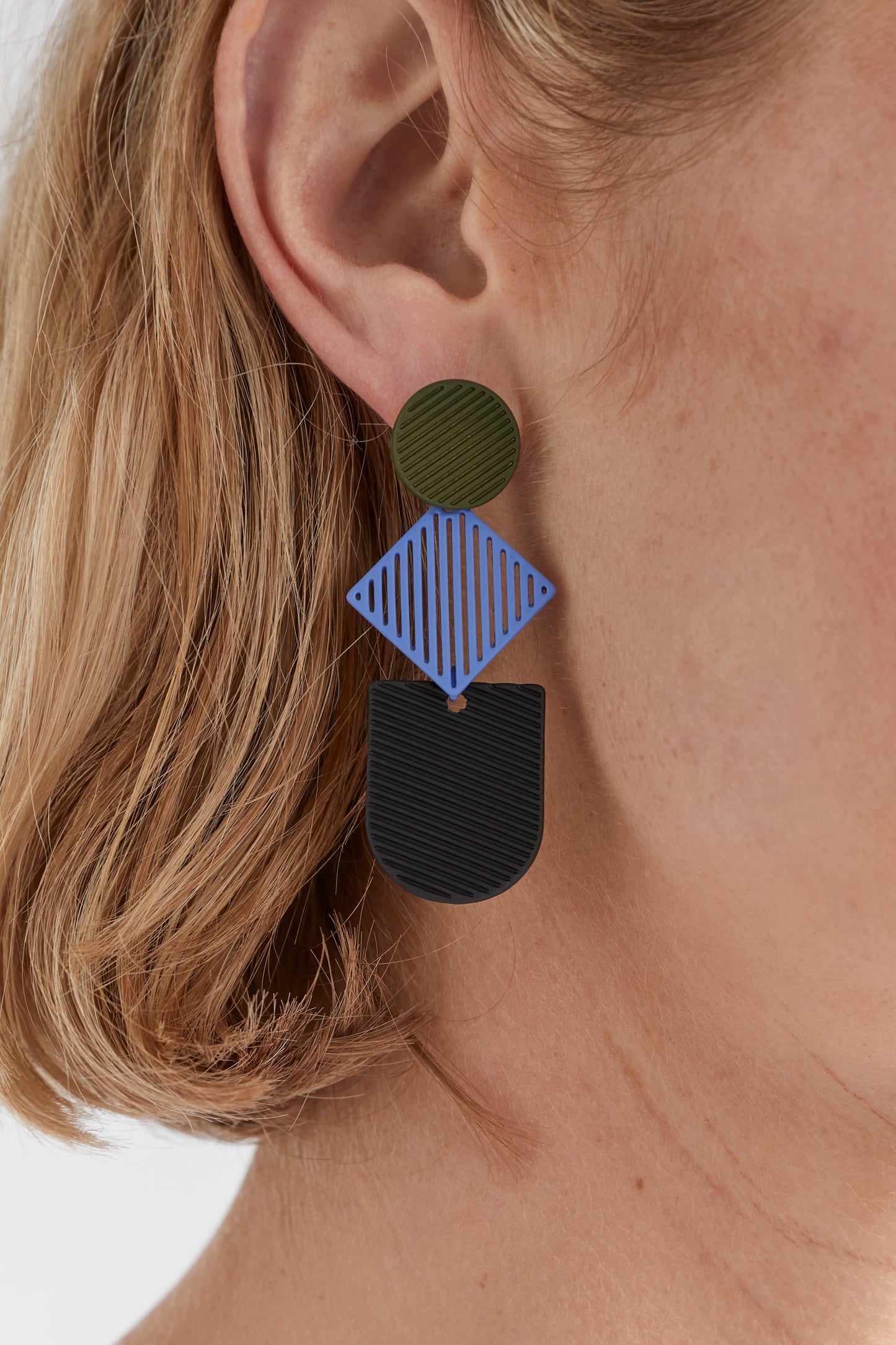 Elk The Label - Dark Citronella Ovek earrings