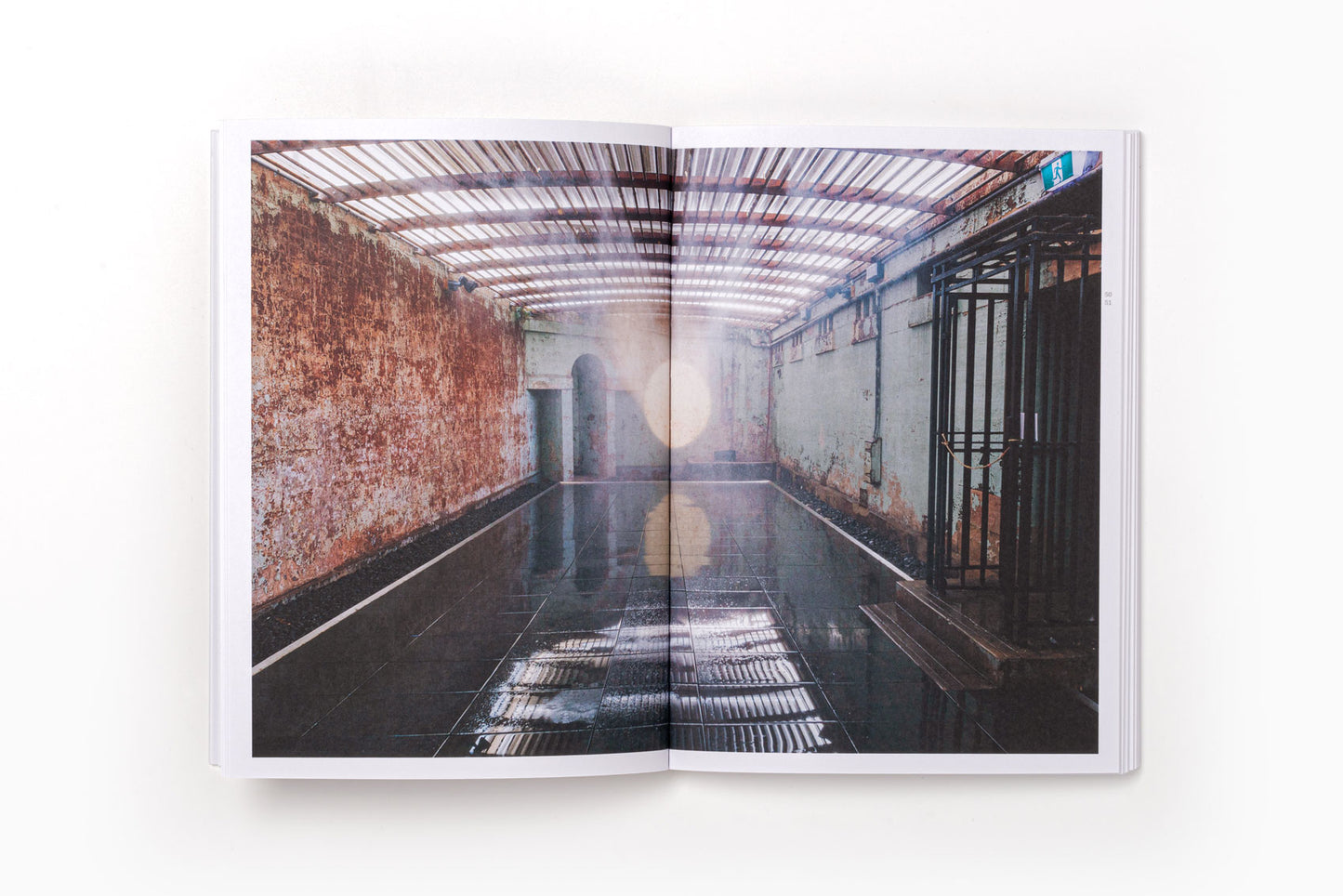 Michaela Gleave - The influence of an idea on the physical properties of the world