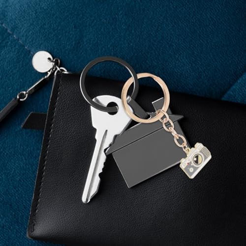 Retro camera gold keychain