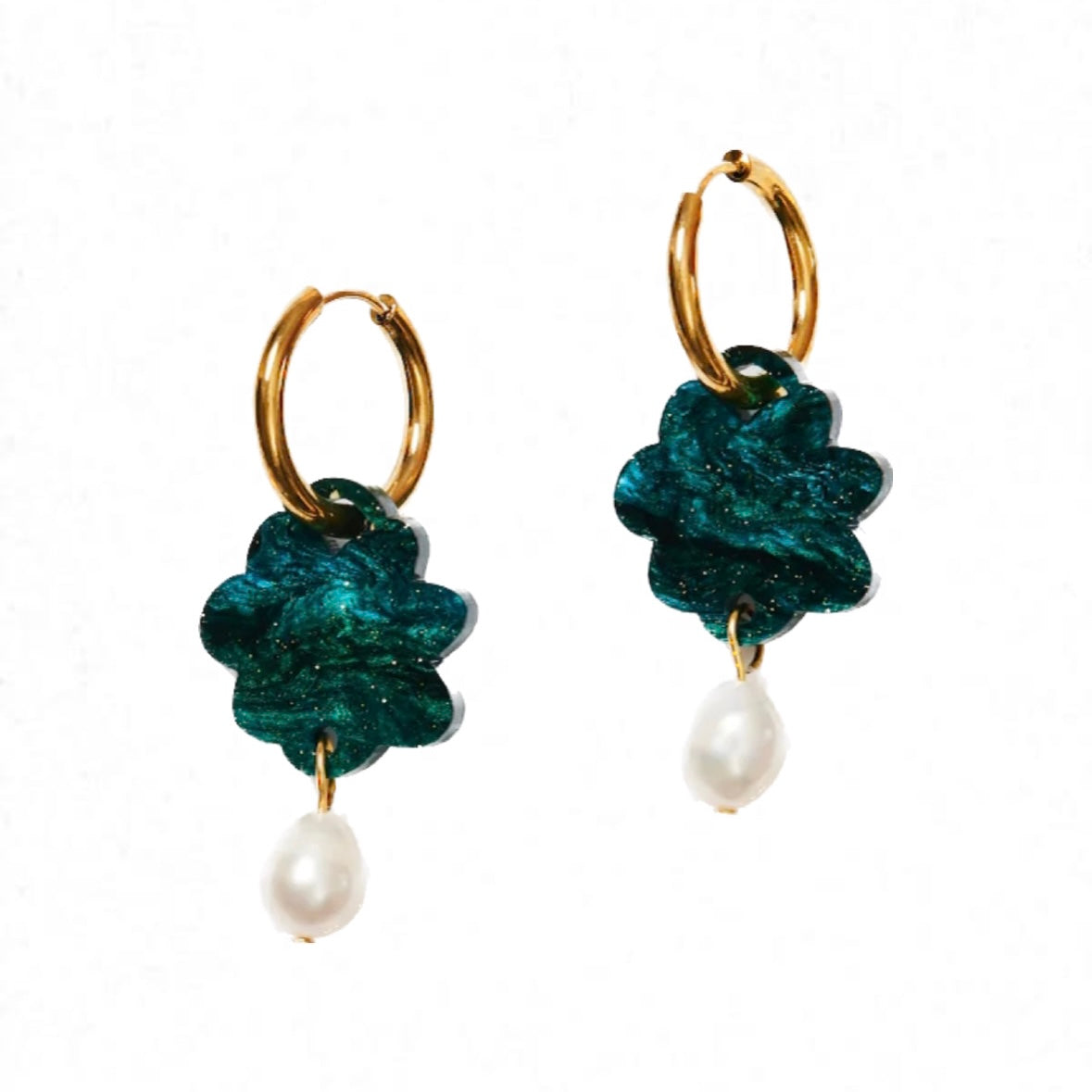 Martha Jean- Cloud + Pearl Earrings