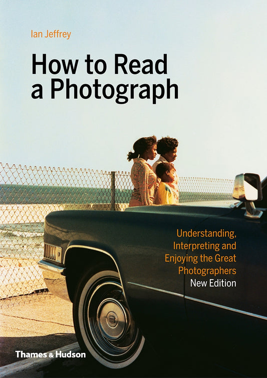 How to read a photograph