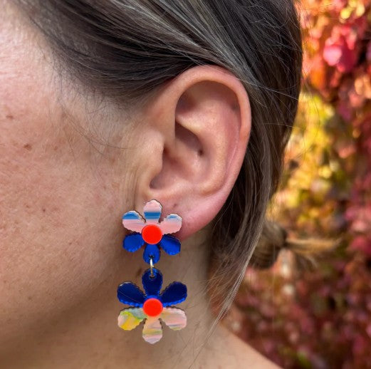 Martha Jean - Twin daisy chain earrings
